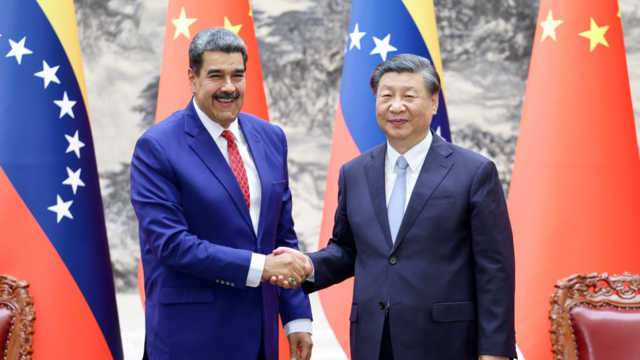 Xi y Maduro anuncian elevación de relaciones China-Venezuela.