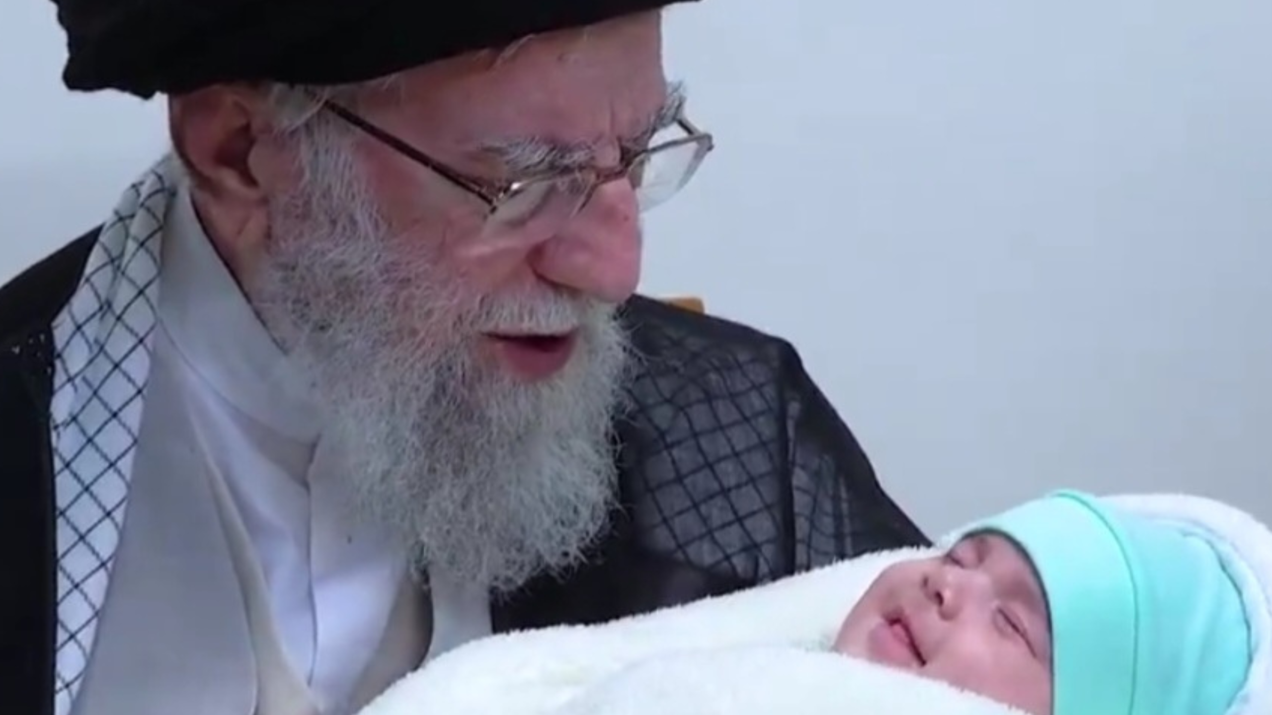 La ternura y el crimen; entre sembrar vida y cultivar la muerte.