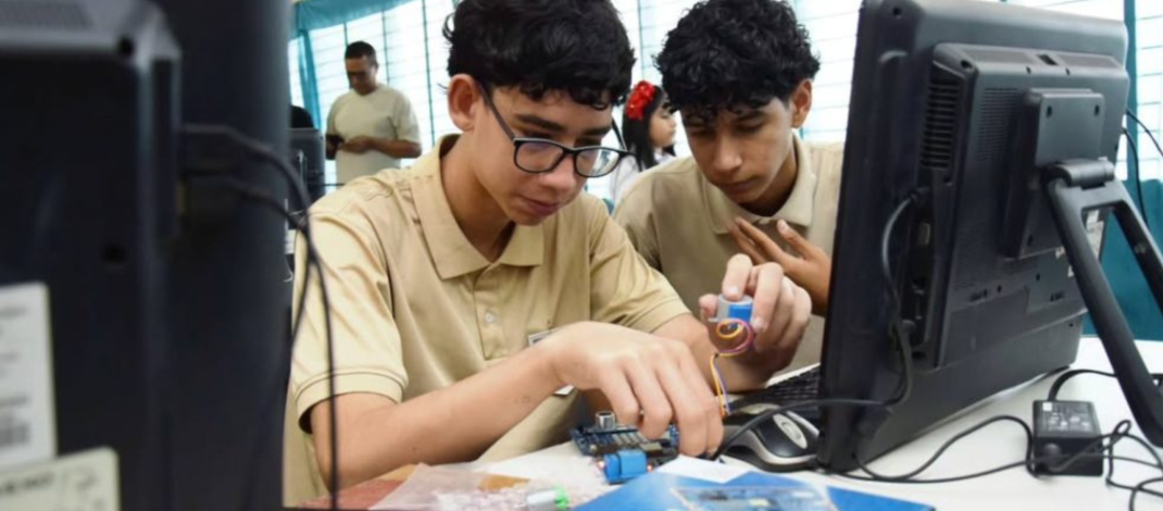 NOTAS DISPERSAS DE NUESTRA CIENCIA.