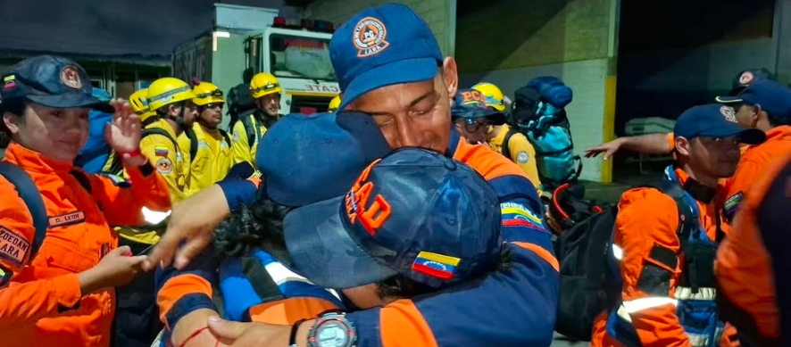 El sismo de la mentira y el asalto a la unidad.